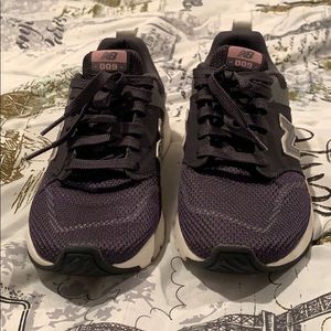 New Balance 7.5 sneakers